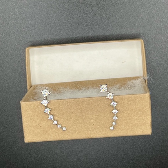 Sterling Silver 7-Star Crystal Ear Cuff Climber Cartilage Earrings - Picture 3 of 14